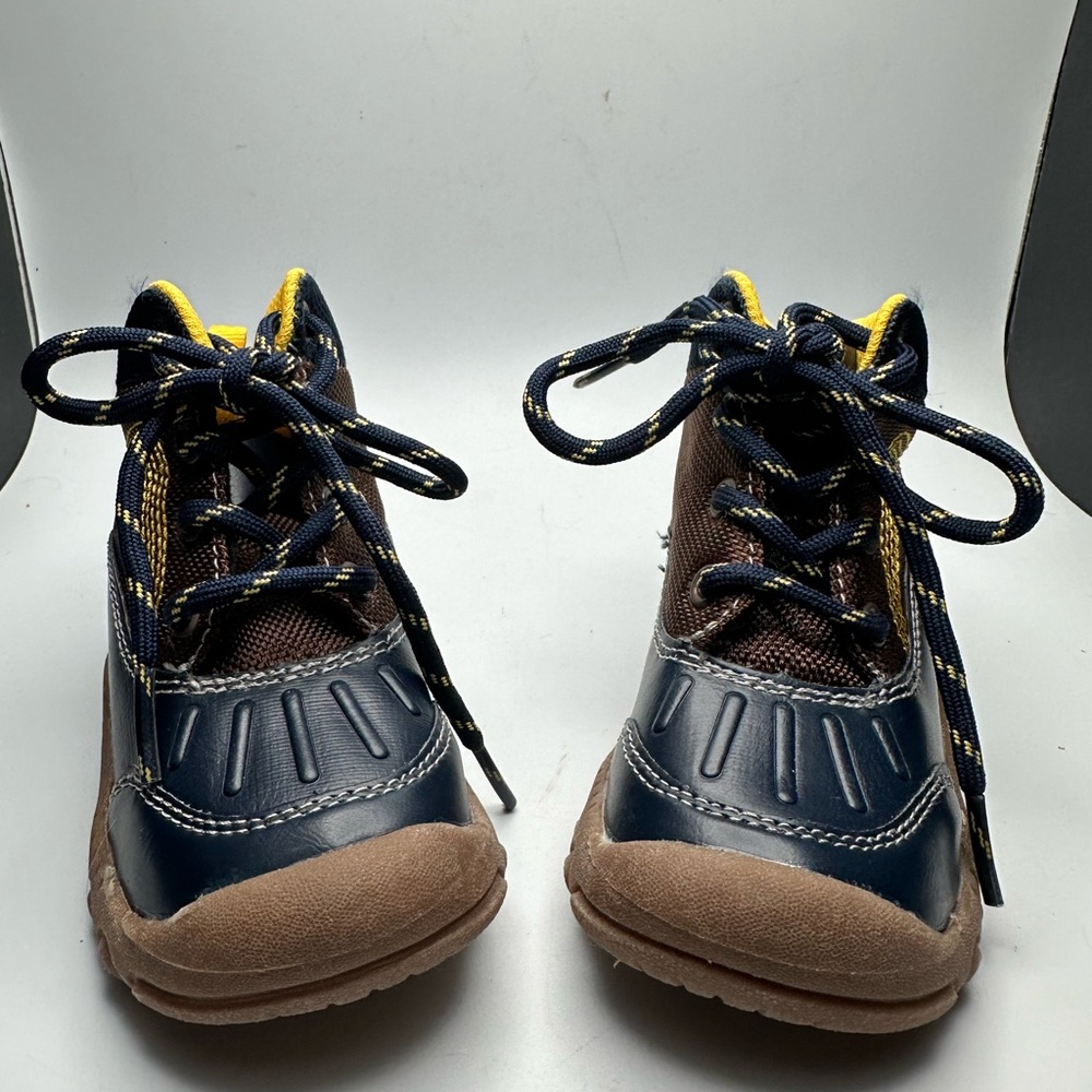 Child of Mine Brown and Blue Boots size 7 toddler‎ like new